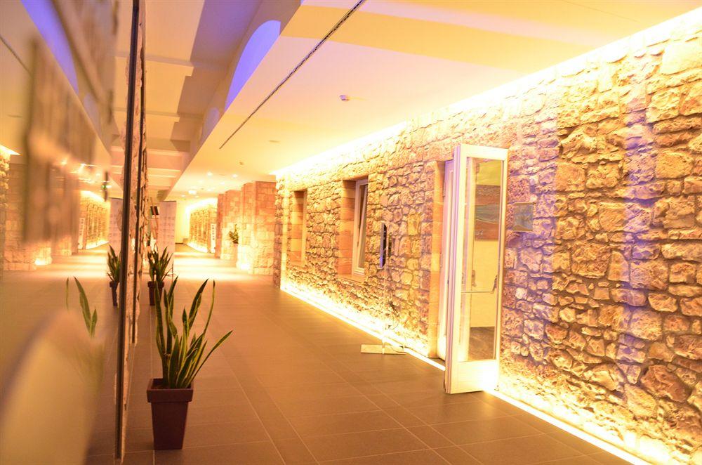 Th Assisi - Hotel Cenacolo Buitenkant foto