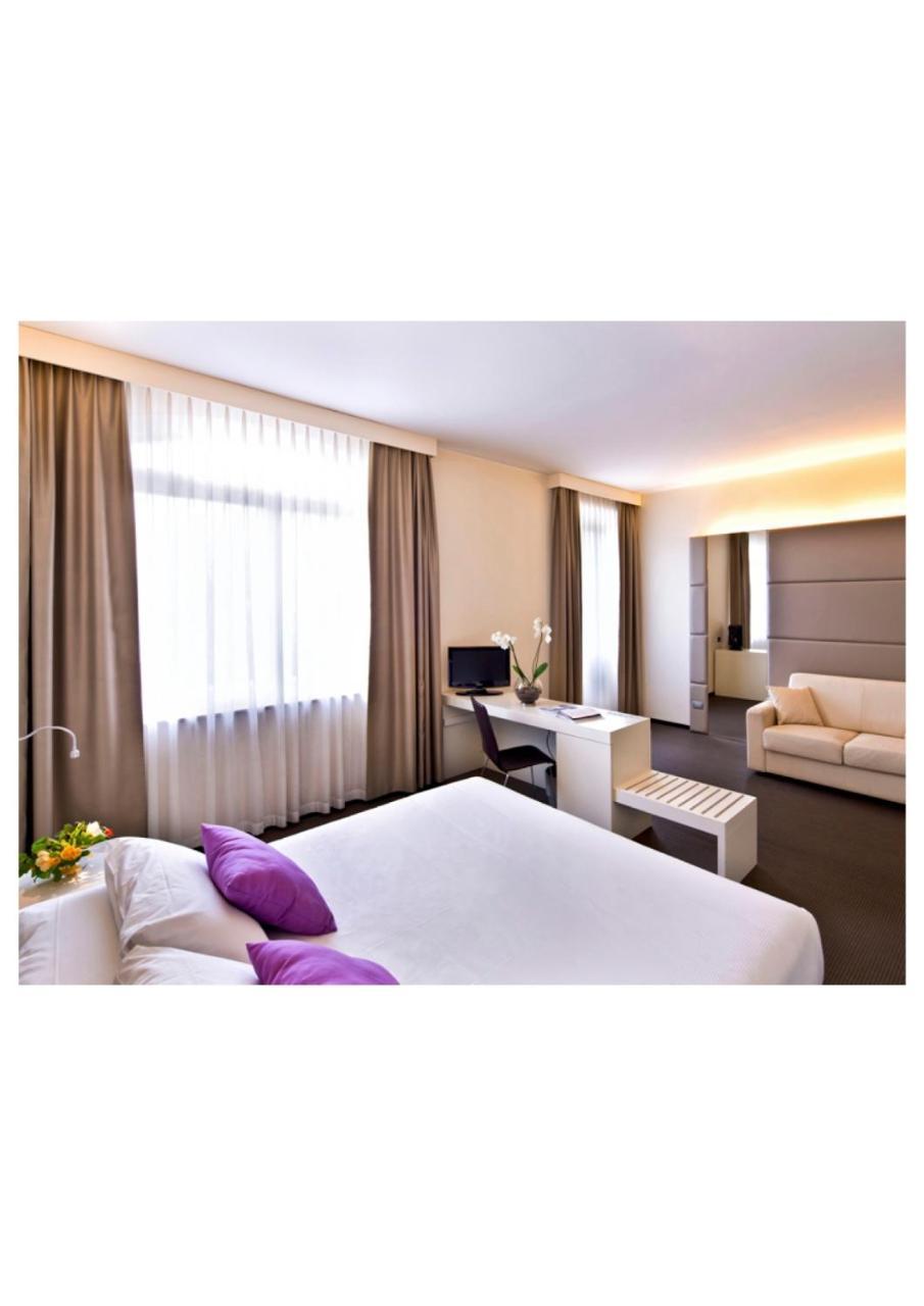 Th Assisi - Hotel Cenacolo Buitenkant foto