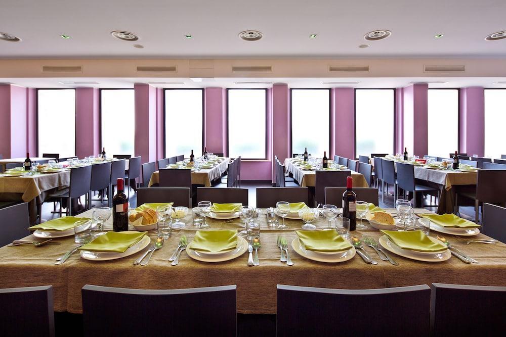 Th Assisi - Hotel Cenacolo Buitenkant foto